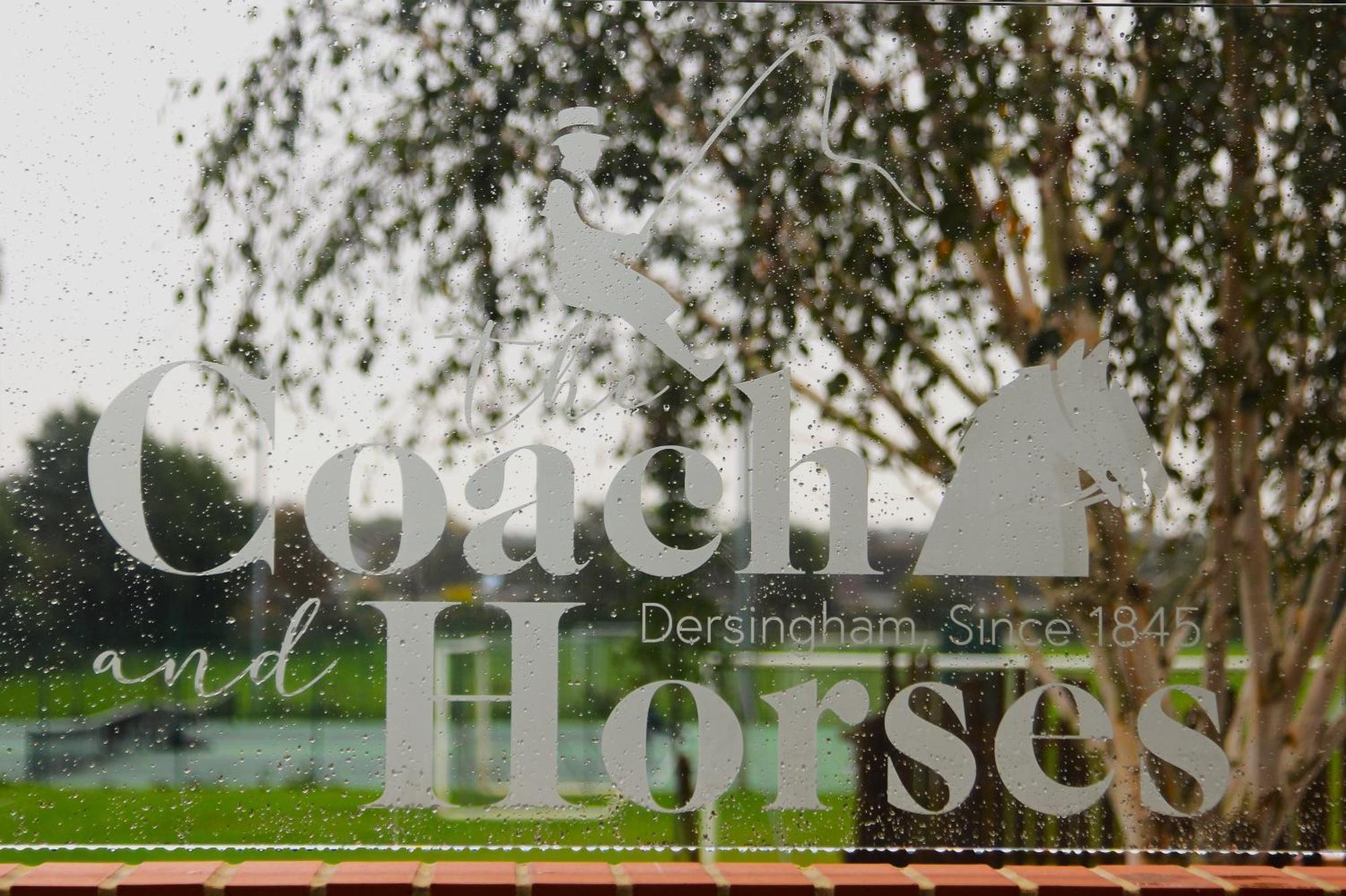 Coach & Horses Dersingham酒店 外观 照片